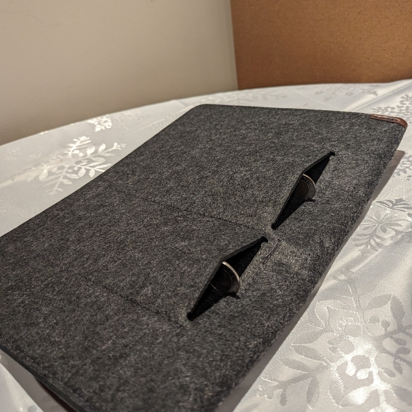 Wool Felt Laptop Sleeve Case - Picture 5 of 7